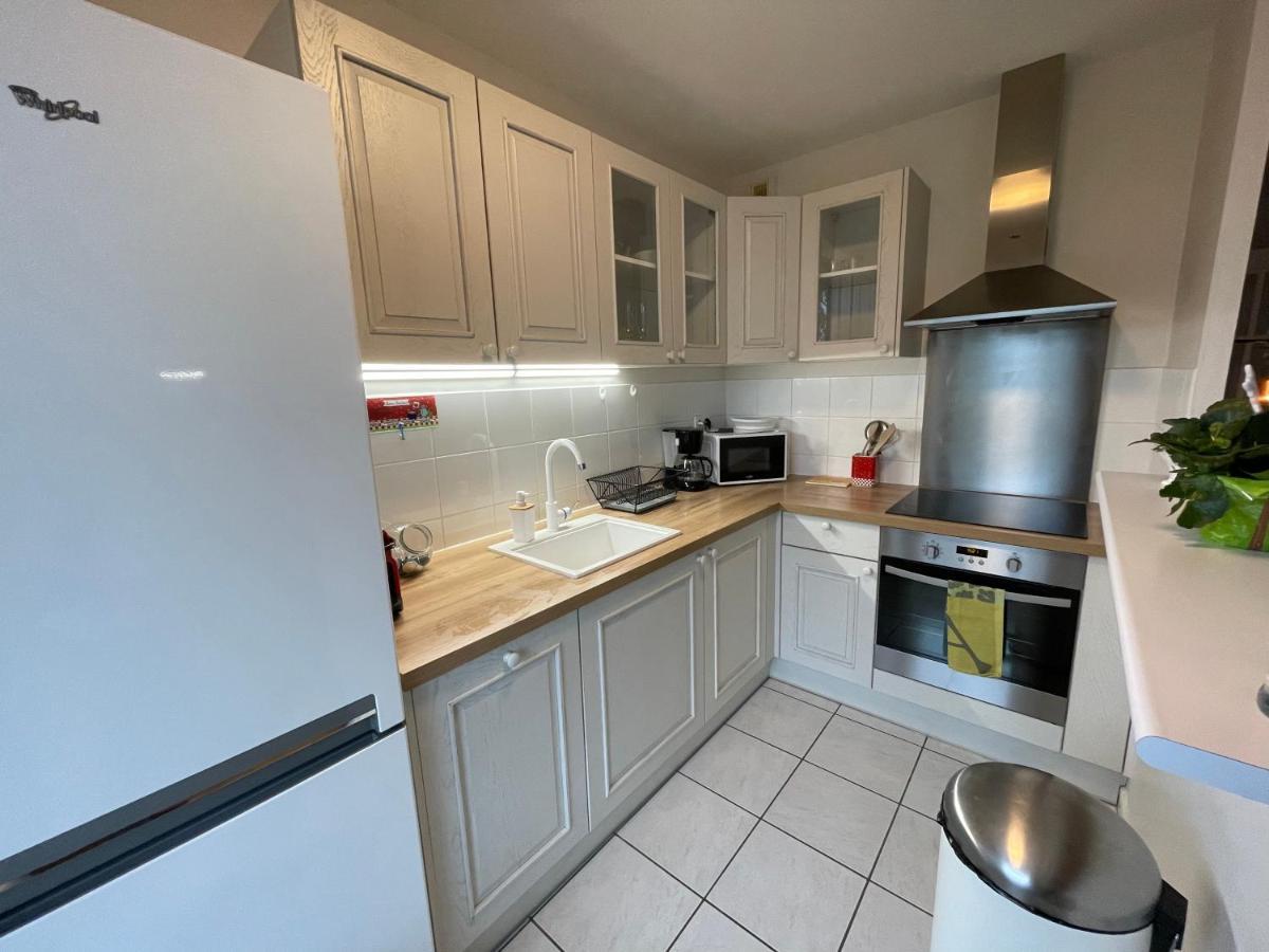 Appartement Avec Parking & Linge Inclus & Local Velos Blois Exterior foto