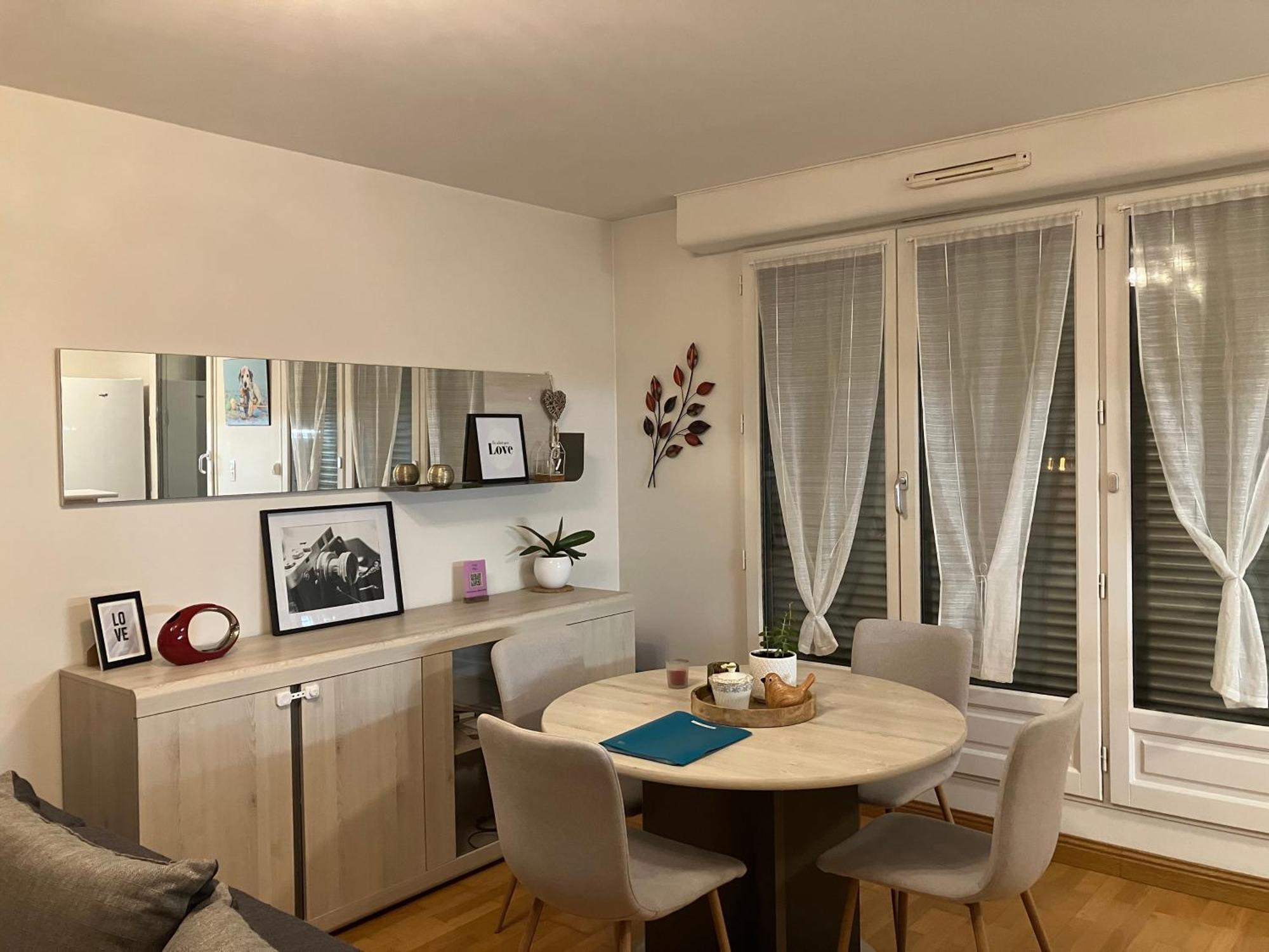 Appartement Avec Parking & Linge Inclus & Local Velos Blois Exterior foto